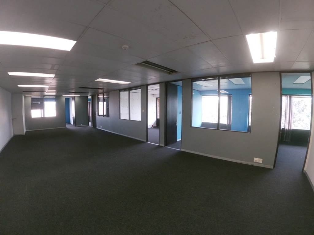 333  m² Commercial space in Bedfordview photo number 1