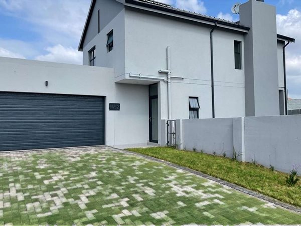 3 Bedroom House 3 Bedroom House