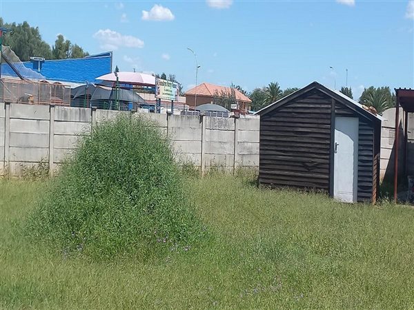 712 m² Land 712 m² Land