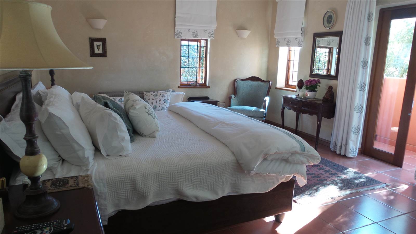 4 Bed House in Waterkloof Ridge photo number 14