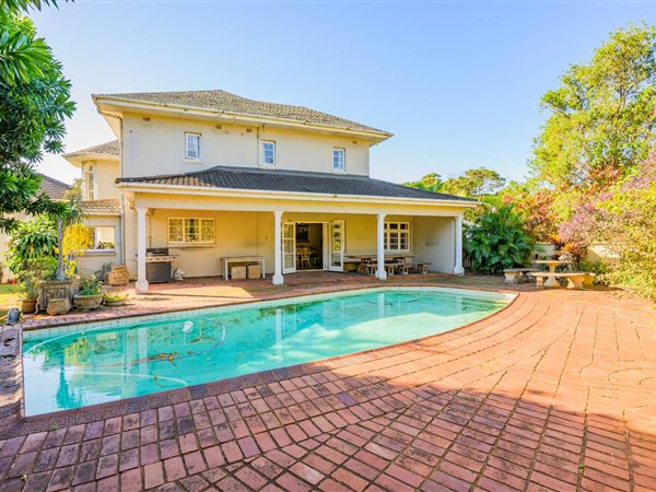 4 Bedroom House 4 Bedroom House