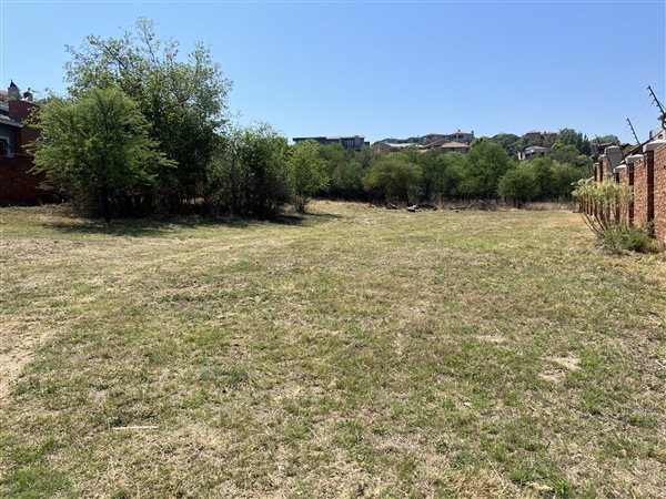 1038 m² Land available in Xanadu