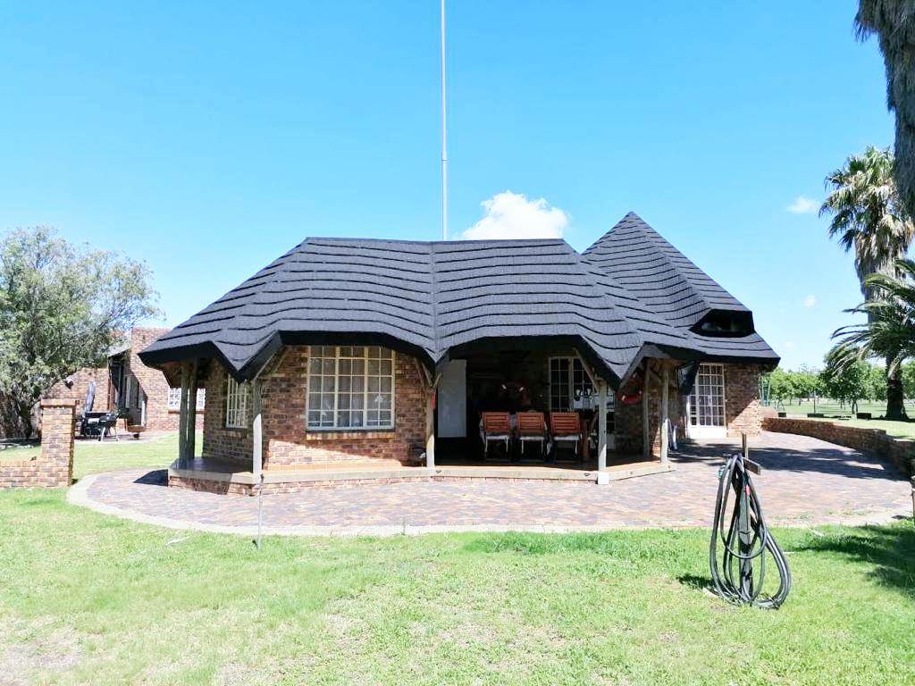 7 Bed House in Sasolburg photo number 5