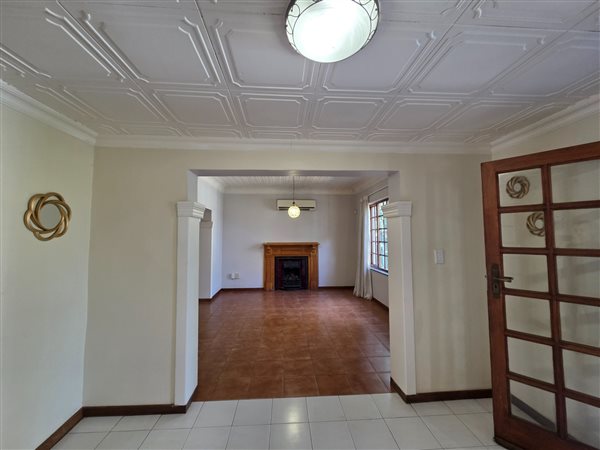 5 Bedroom House 5 Bedroom House