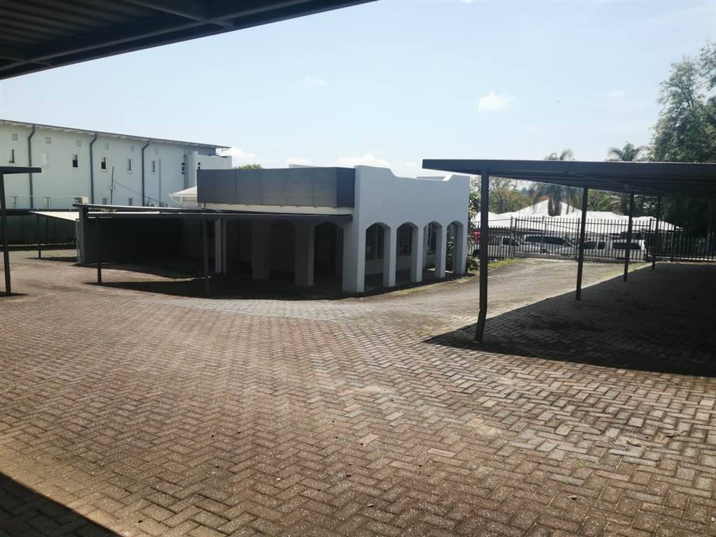 1950  m² Commercial space in Nelspruit Central photo number 13