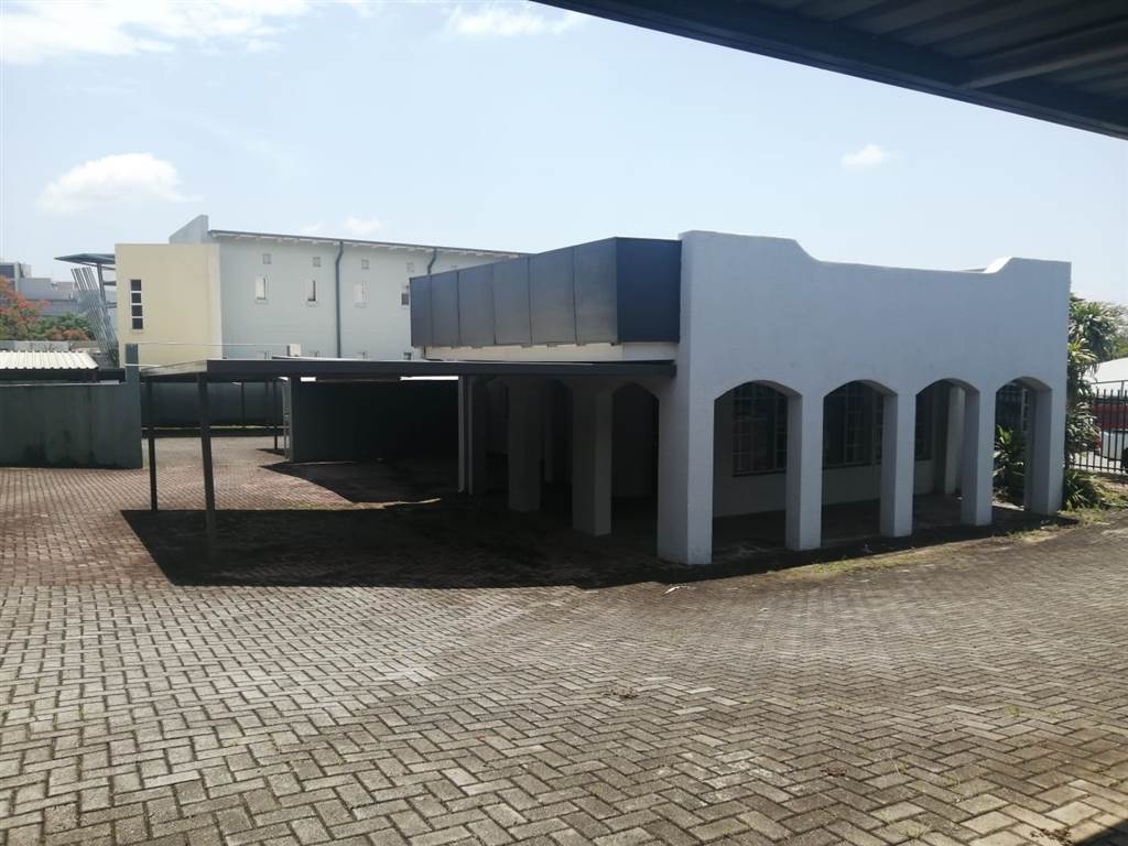 1950  m² Commercial space in Nelspruit Central photo number 14