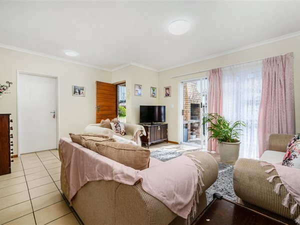 2 Bed Townhouse