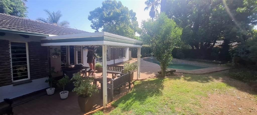 5 Bed House in Doringkloof photo number 8