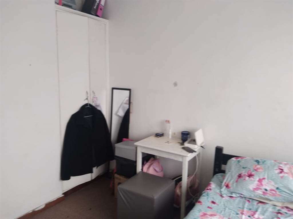 3 Bed Flat in Pinetown Central photo number 13