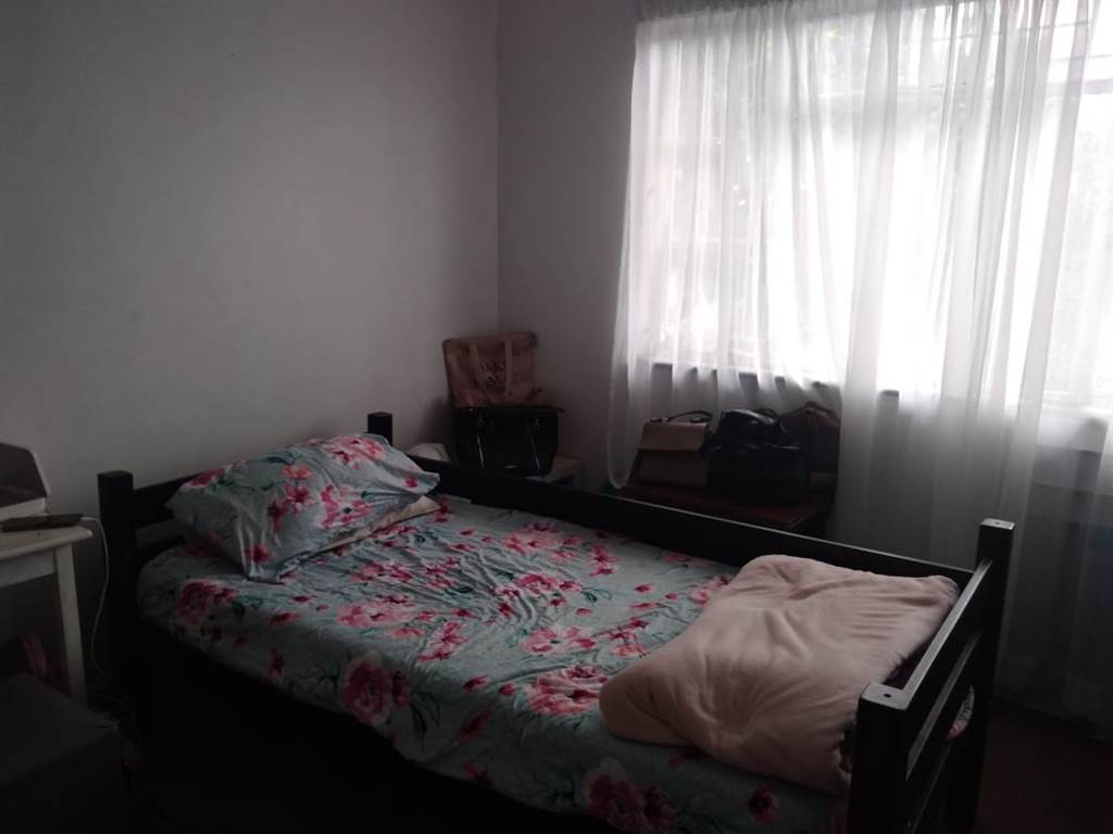 3 Bed Flat in Pinetown Central photo number 14