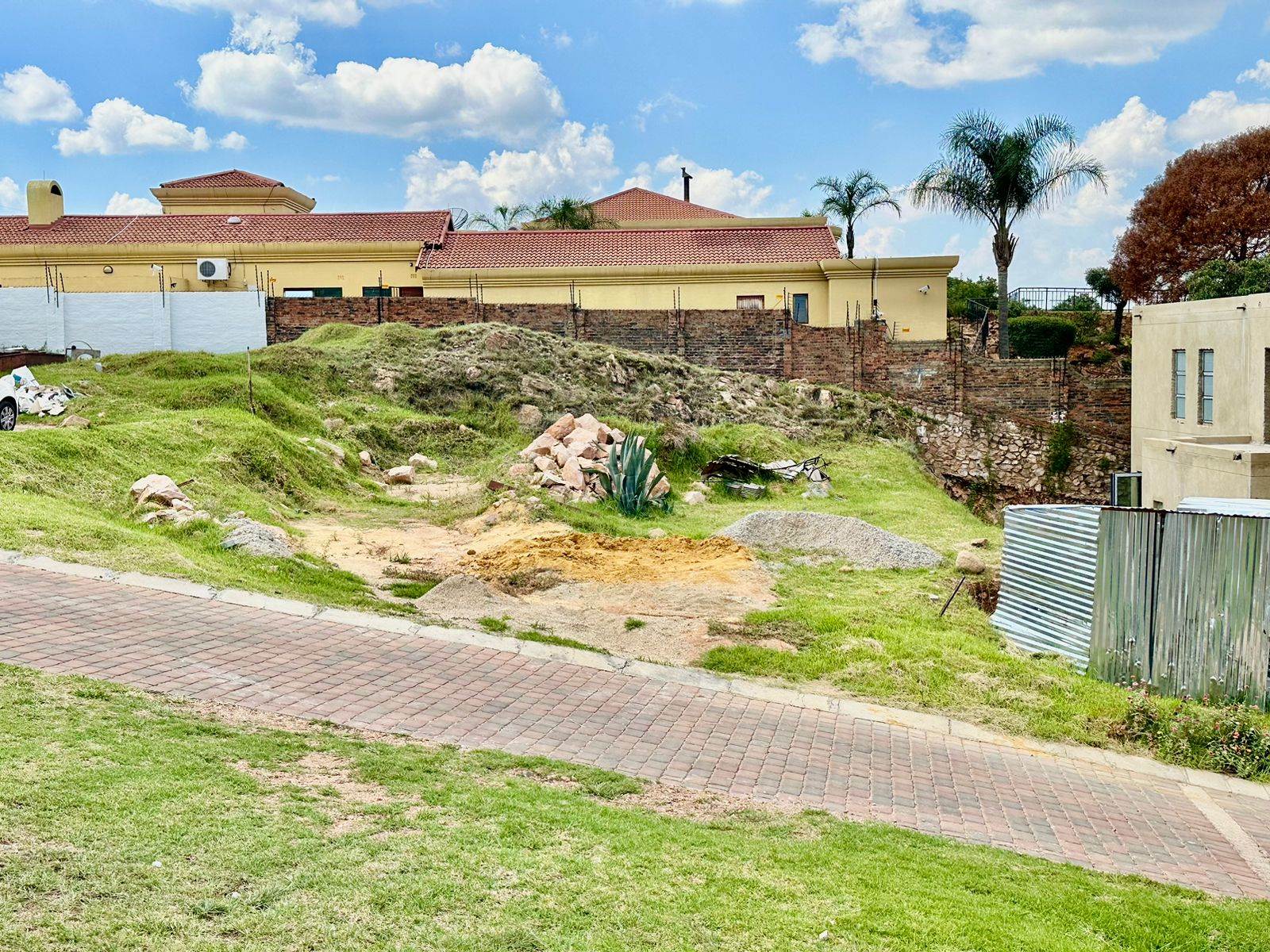 701 m² Land available in Northcliff photo number 6