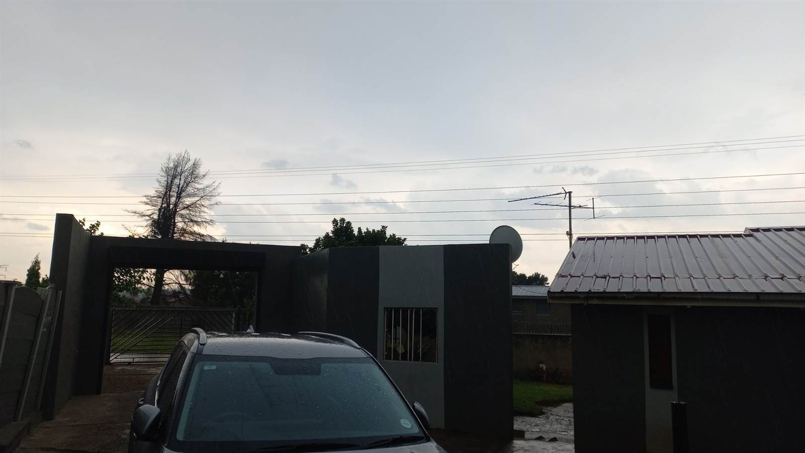 3 Bed House in Reiger Park photo number 11
