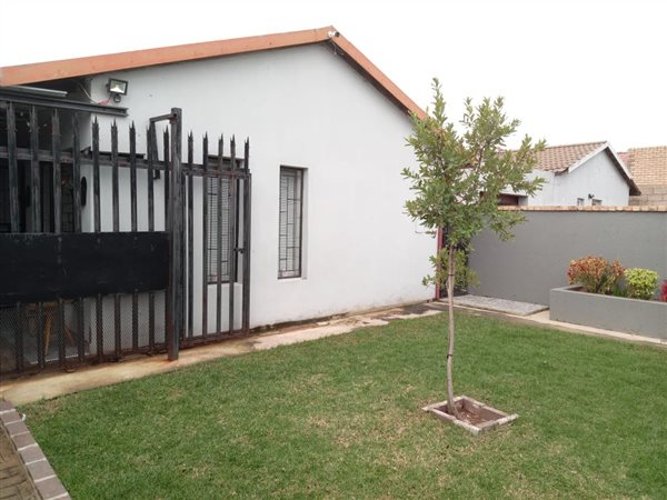 2 Bedroom House