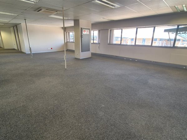 293  m² Office Space