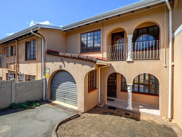 3 Bed Townhouse in Effingham