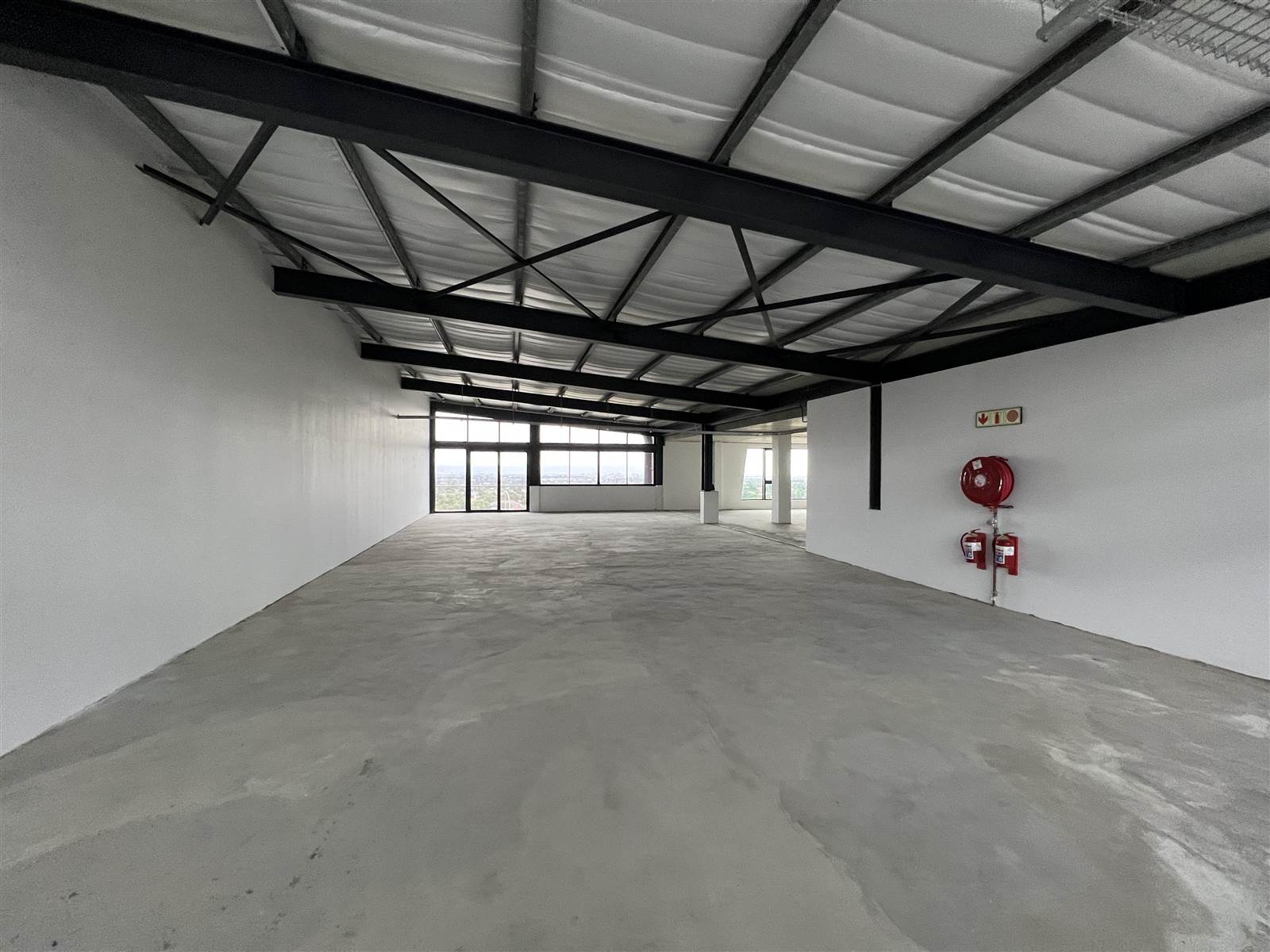 404  m² Commercial space in Plattekloof photo number 15