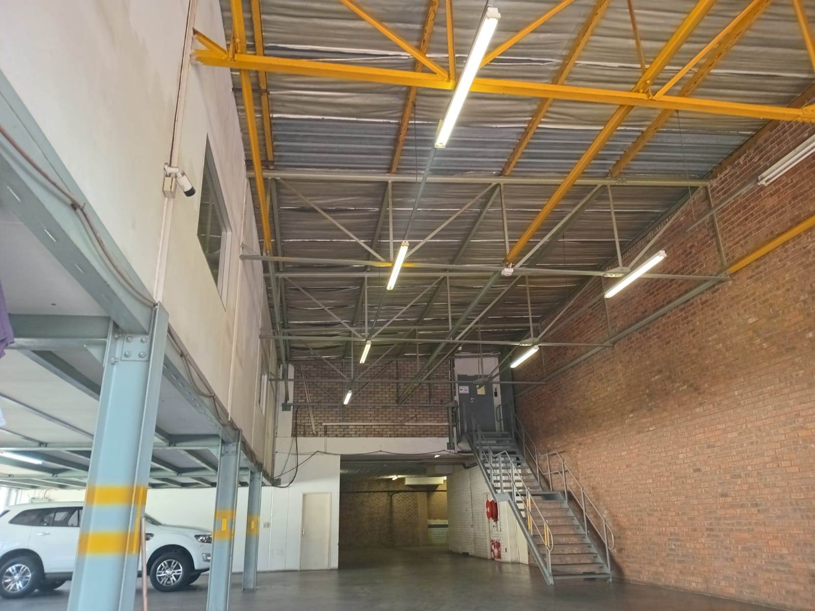 1038  m² Industrial space in Wynberg photo number 30