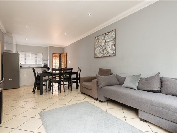 2 Bedroom Townhouse 2 Bedroom Townhouse