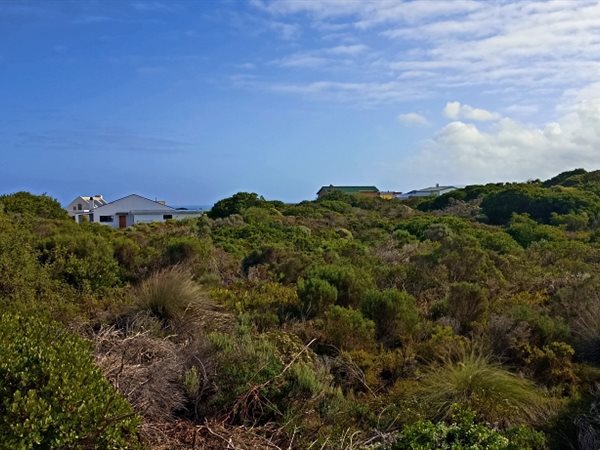 700 m² Land available in Suiderstrand
