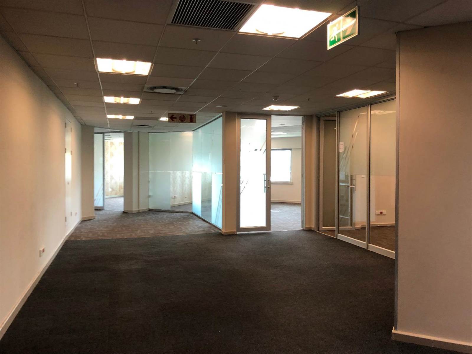 627  m² Commercial space in Sandown photo number 16