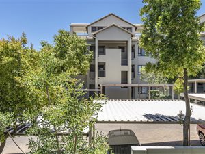 2 Bed Apartment in Bryanston West