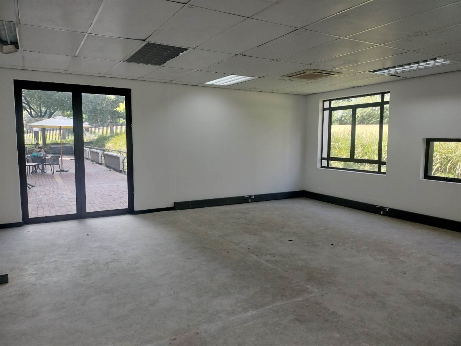 181  m² Commercial space in Hyde Park photo number 7