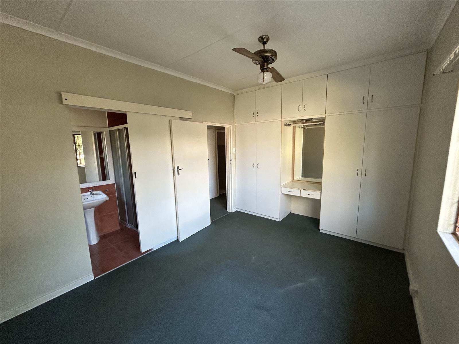 3 Bed House in Bonnievale photo number 14