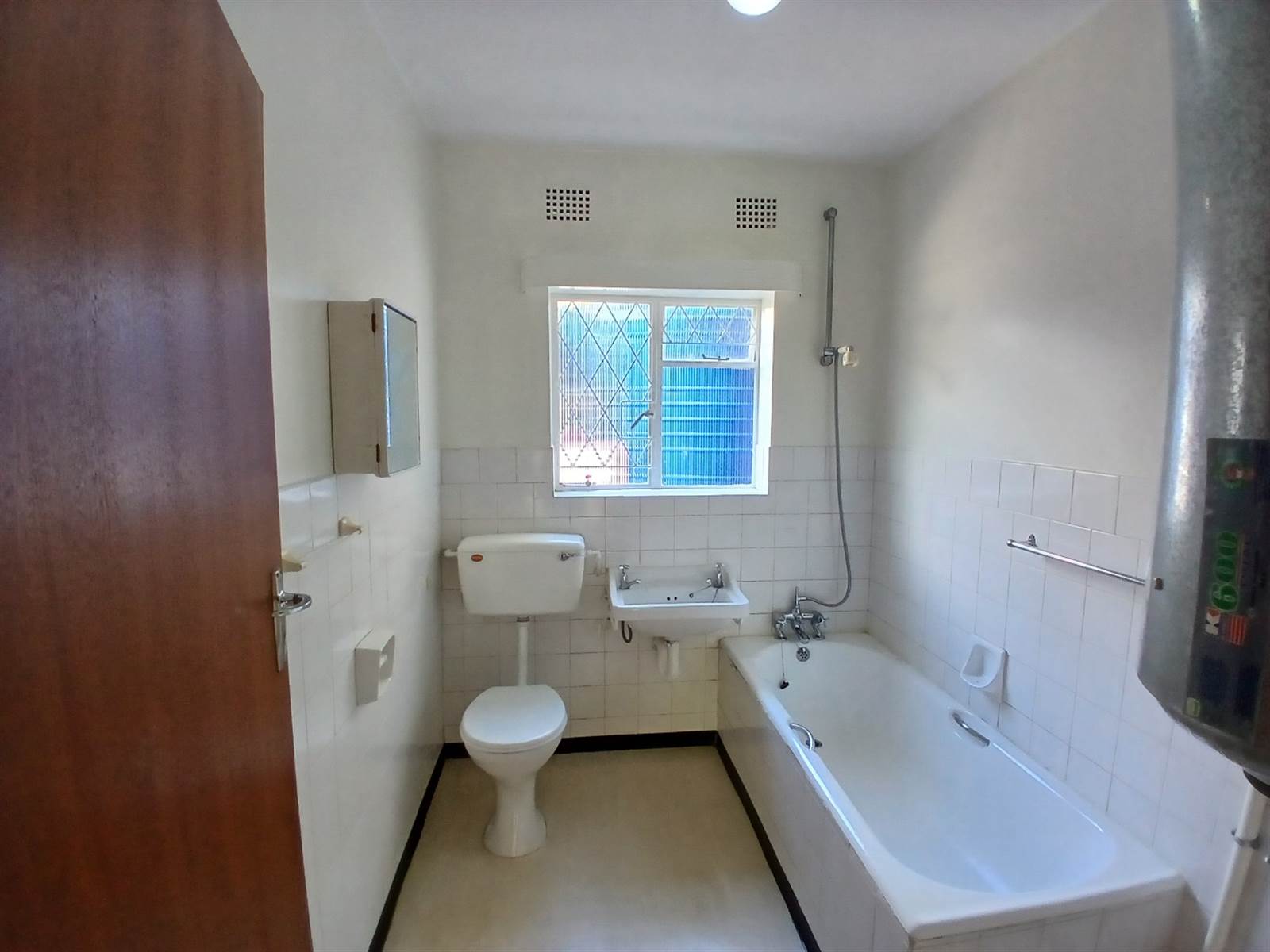 3 Bed Apartment in Grahamstown Central photo number 30