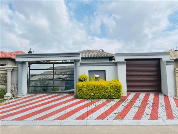 3 Bedroom House 3 Bedroom House