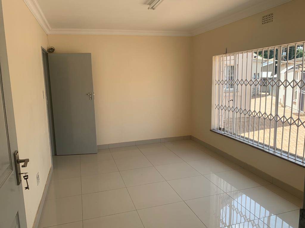 830  m² Commercial space in Boksburg Central photo number 16