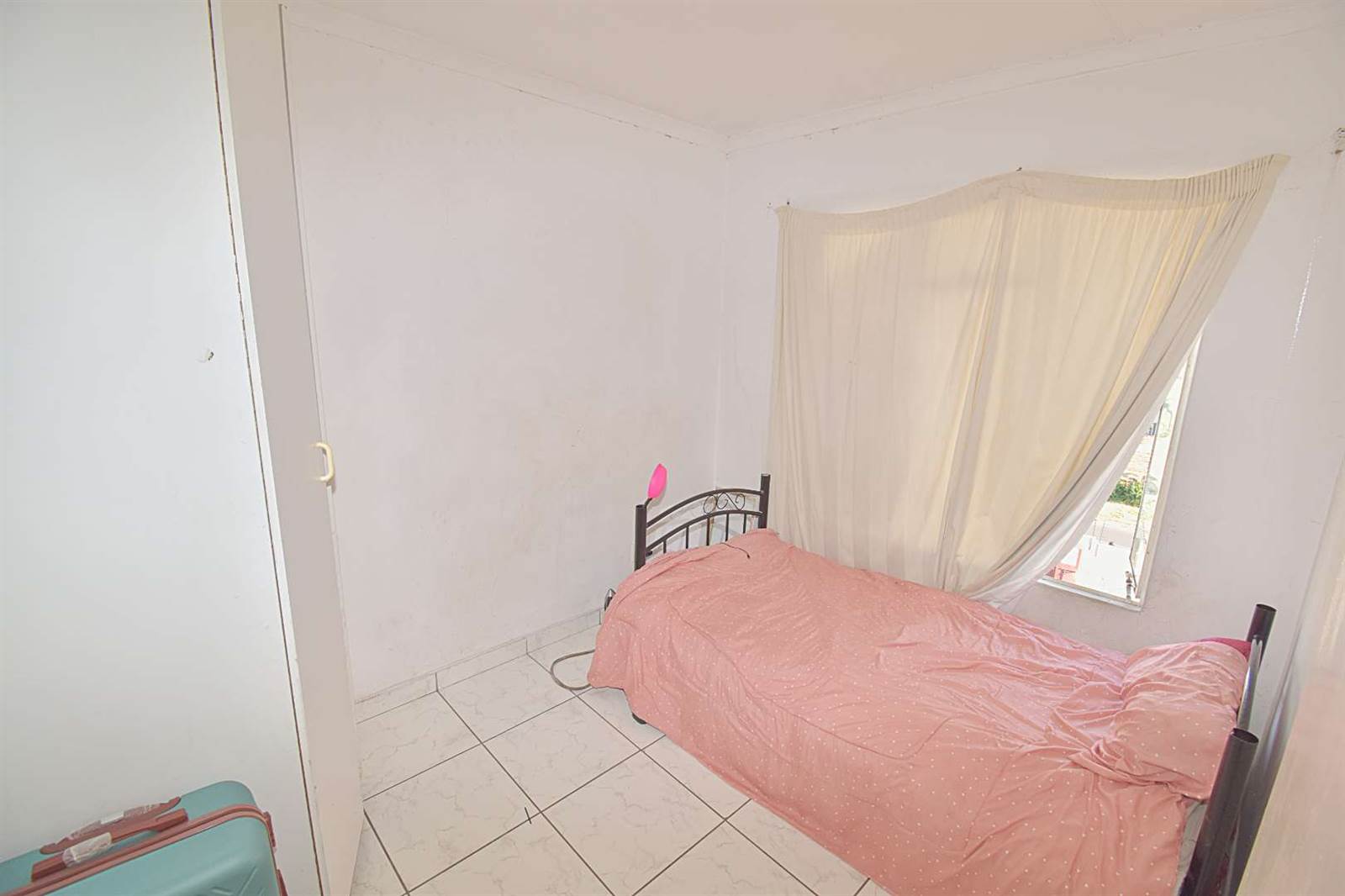 2 Bed Townhouse in Benoni Central photo number 15