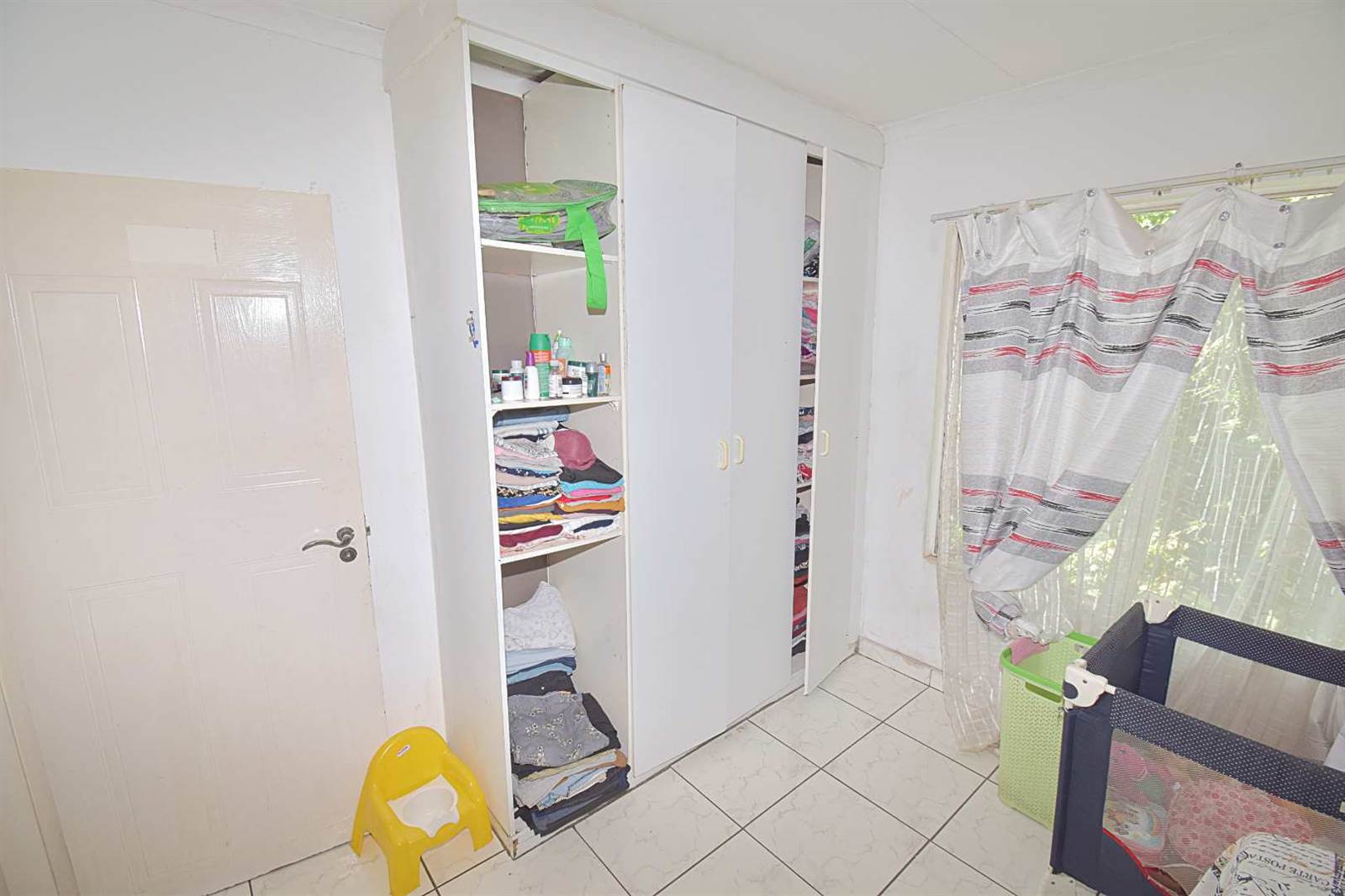 2 Bed Townhouse in Benoni Central photo number 14