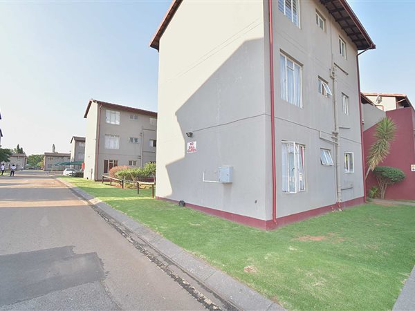 2 Bed Townhouse in Benoni Central