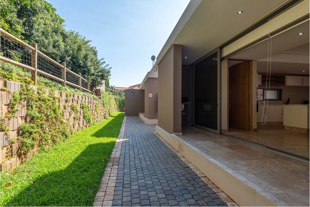 3 Bed Townhouse in Zimbali Estate photo number 2