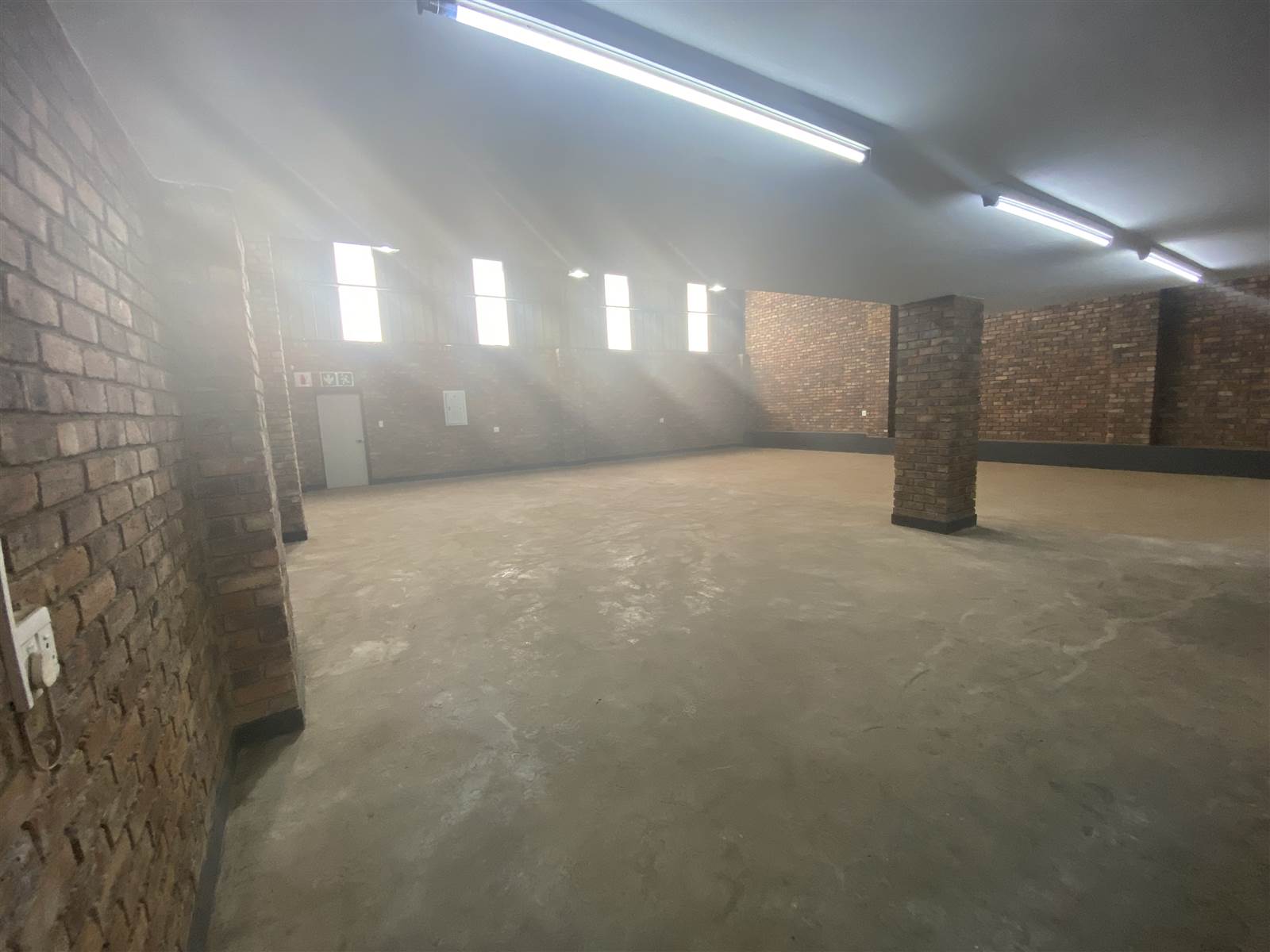 327  m² Industrial space in Olifantsfontein photo number 8