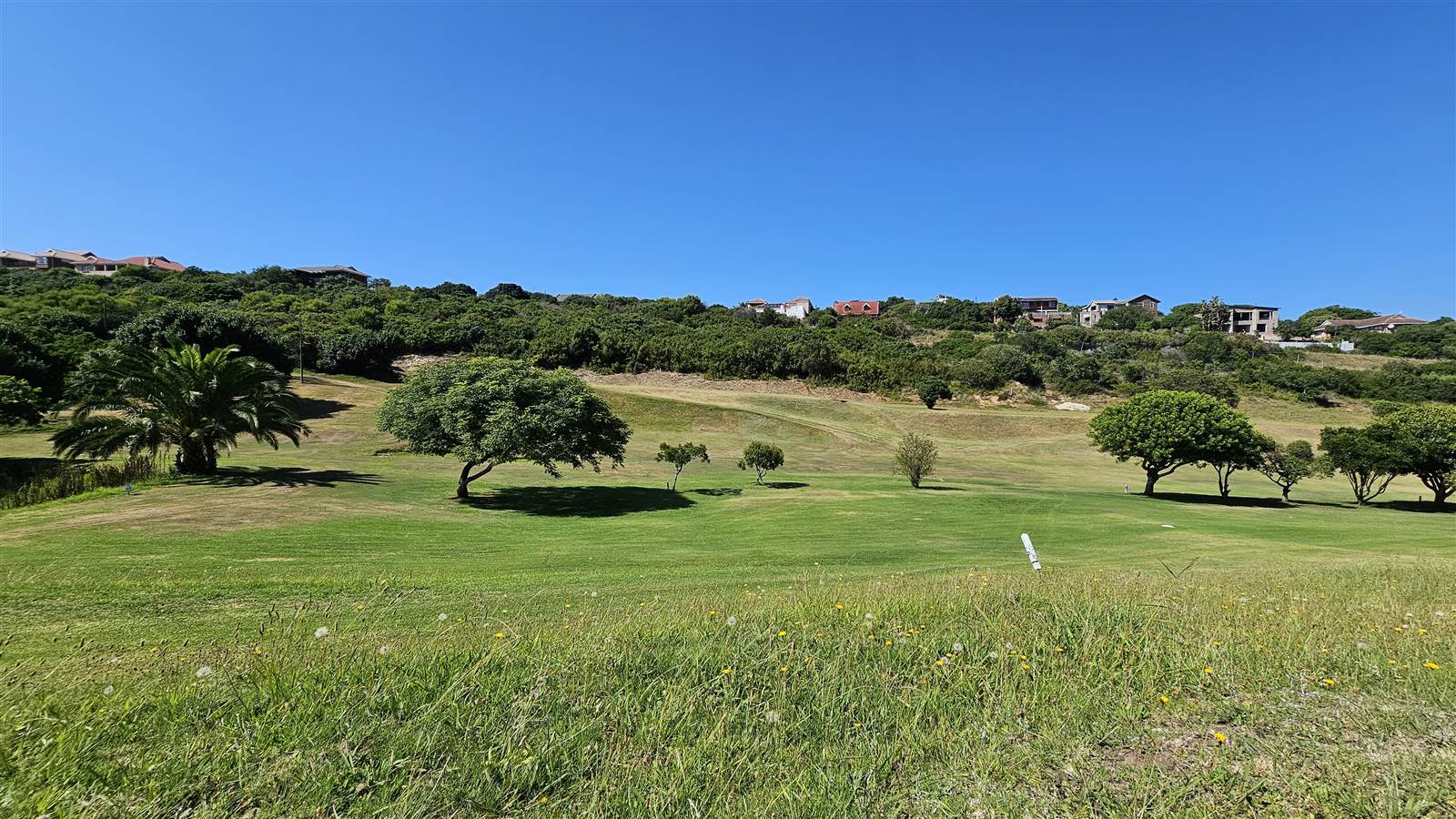 670 m² Land available in Dolphin Creek Golf Estate photo number 14