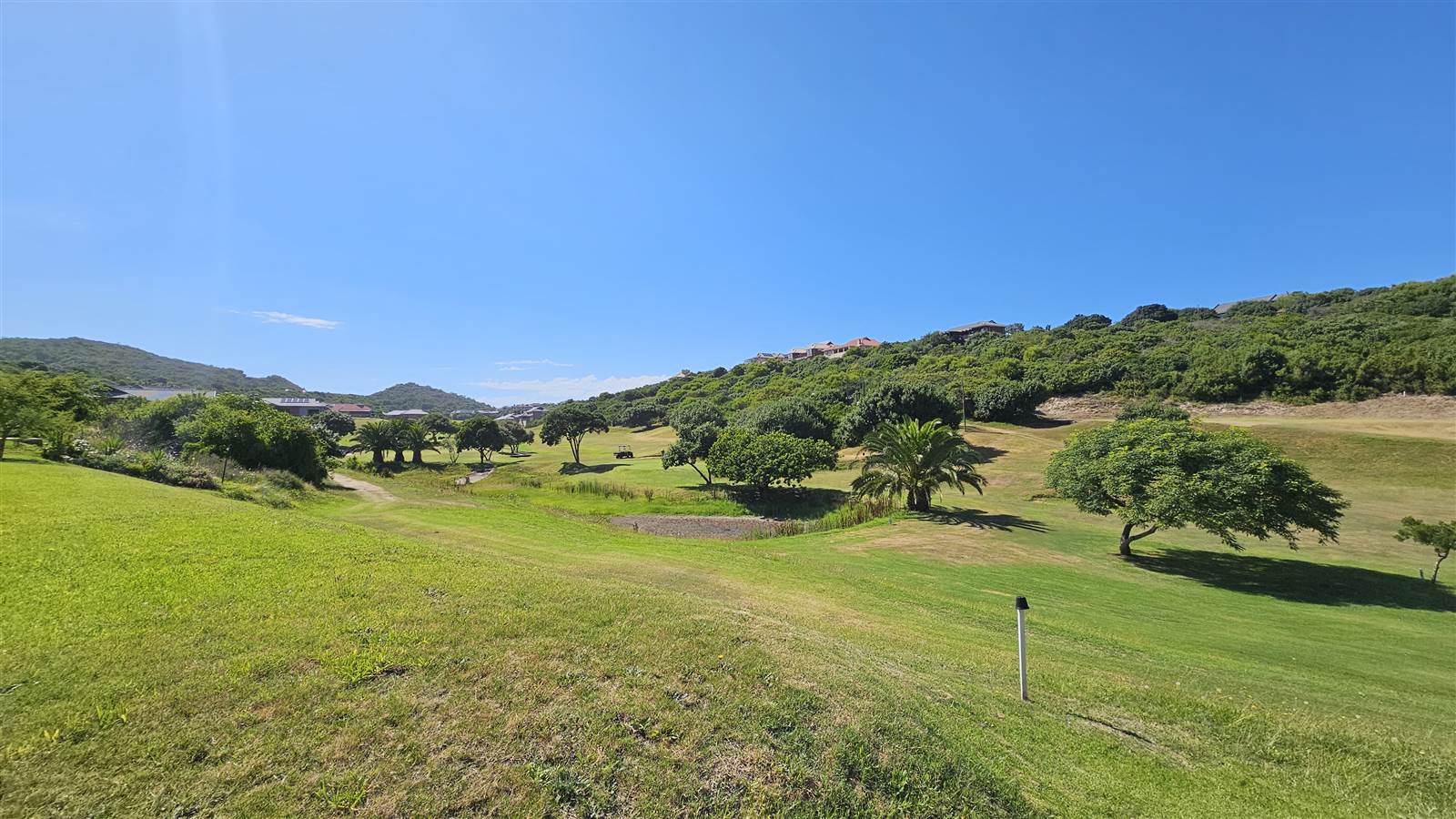 670 m² Land available in Dolphin Creek Golf Estate photo number 9