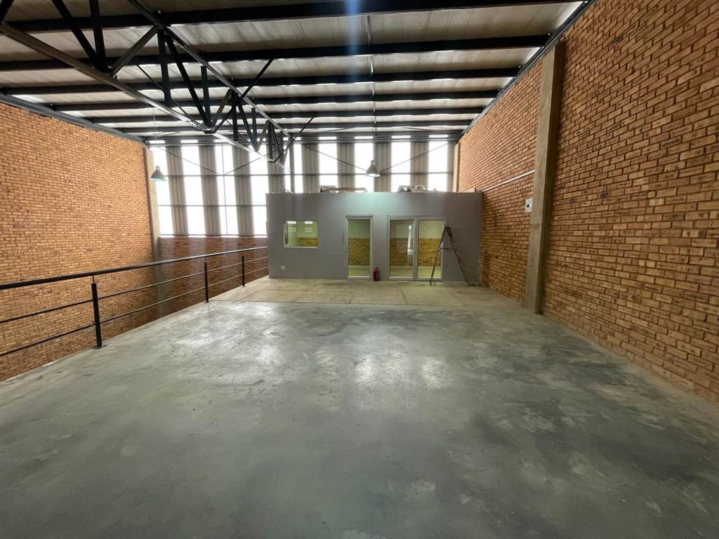 363  m² Industrial space in Lanseria and surrounds photo number 7