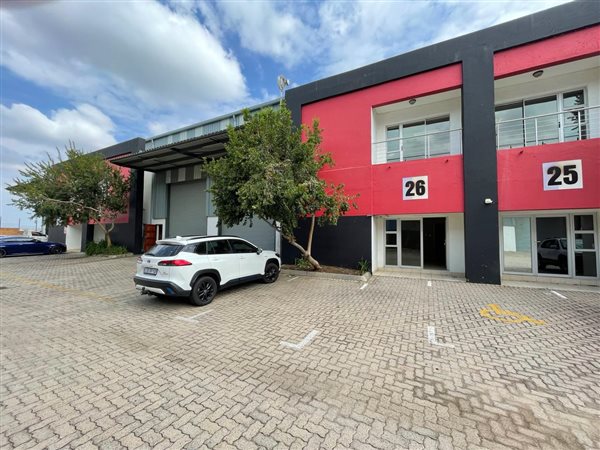 363  m² Industrial space in Lanseria and surrounds