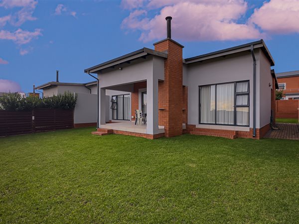 3 Bedroom Townhouse 3 Bedroom Townhouse