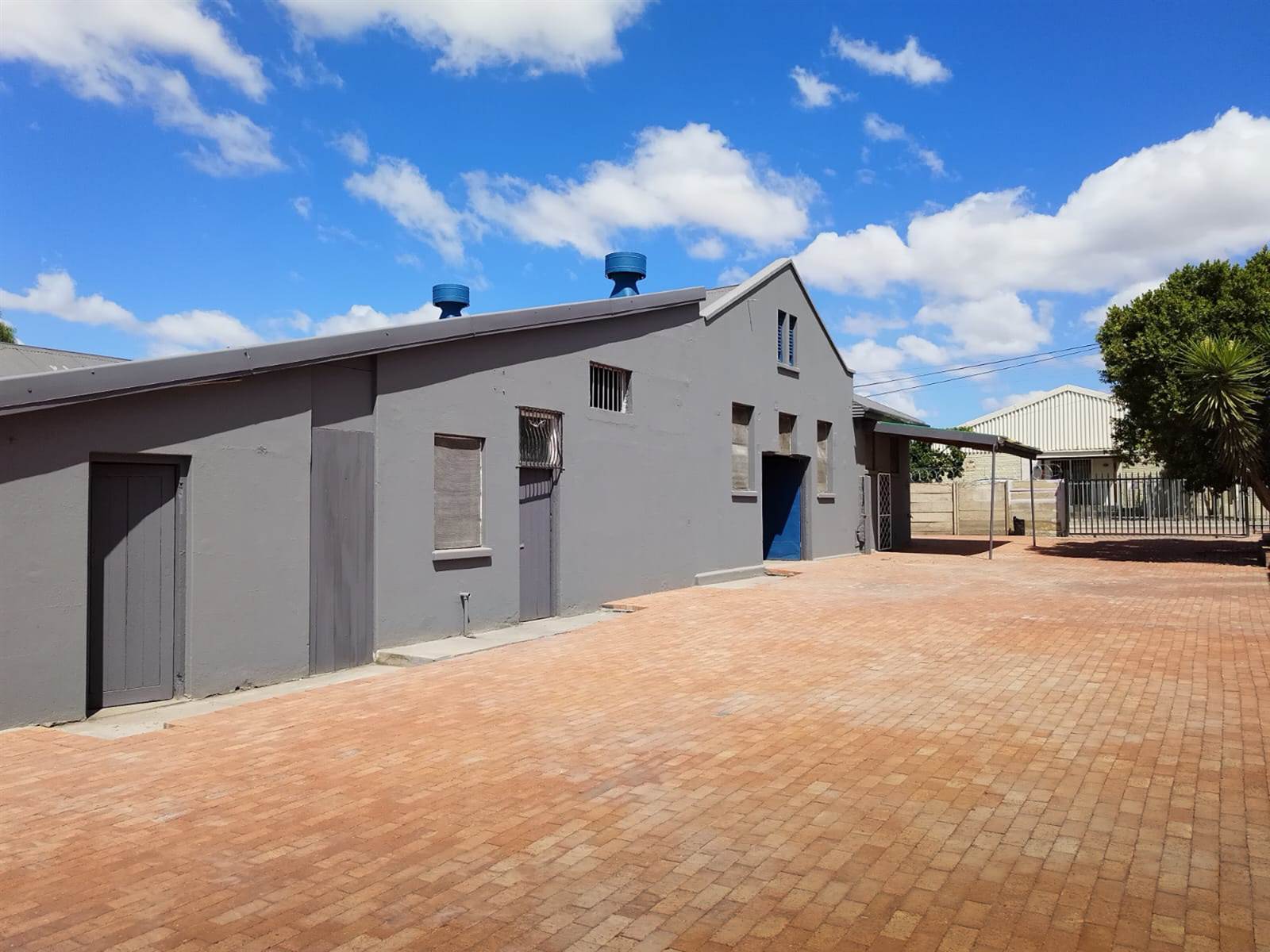 514  m² Commercial space in Oudtshoorn Central photo number 2