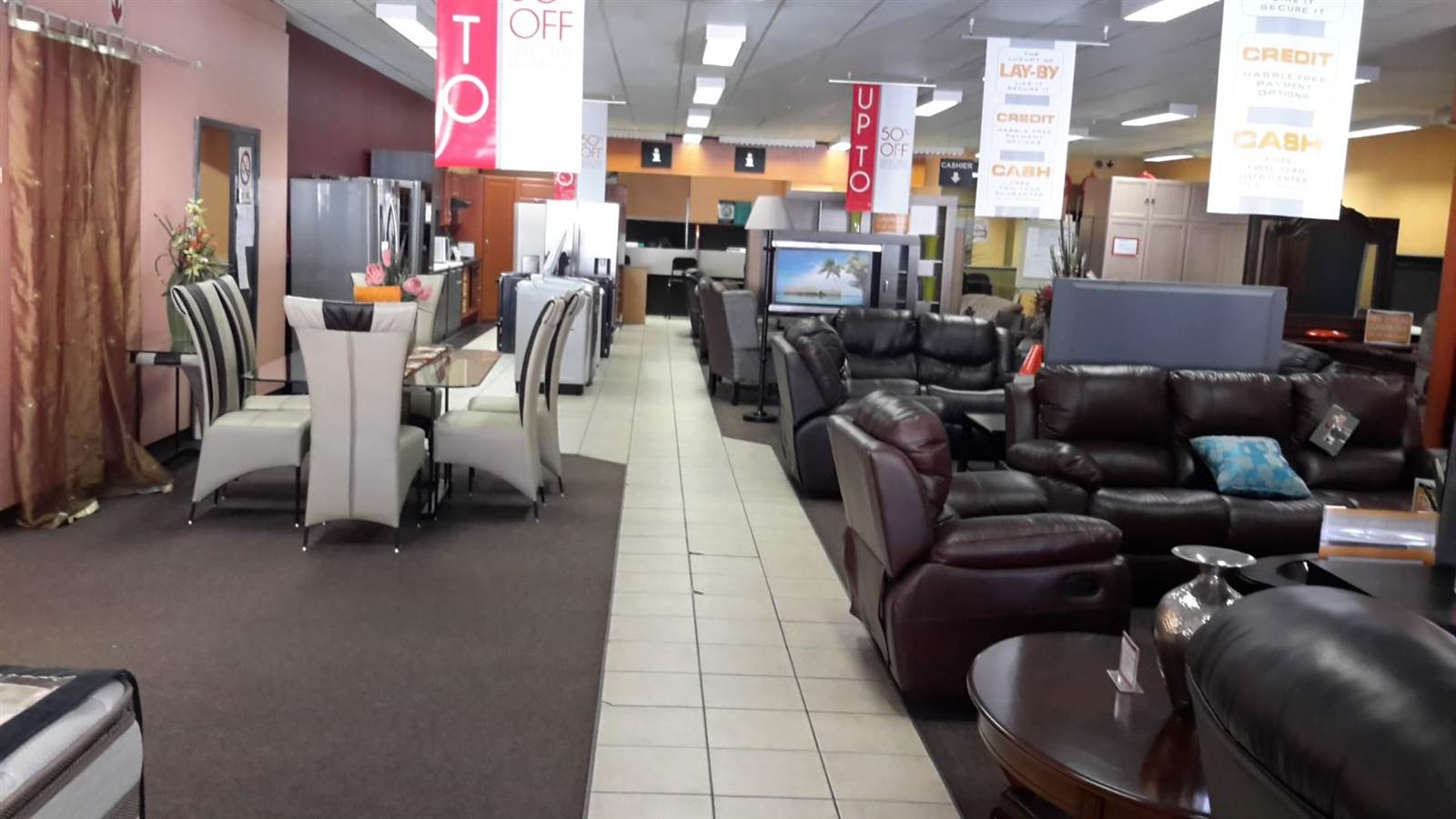 1200  m² Commercial space in Rustenburg photo number 3