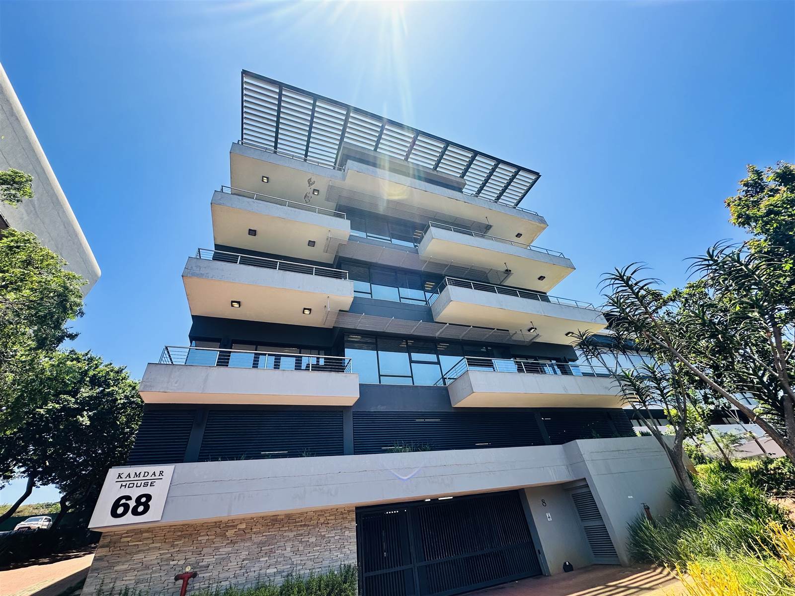 113  m² Commercial space in Umhlanga Ridge photo number 1