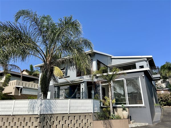 5 Bed House in Sheffield Beach