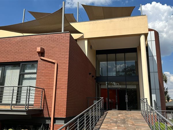 30  m² Commercial space in Highveld