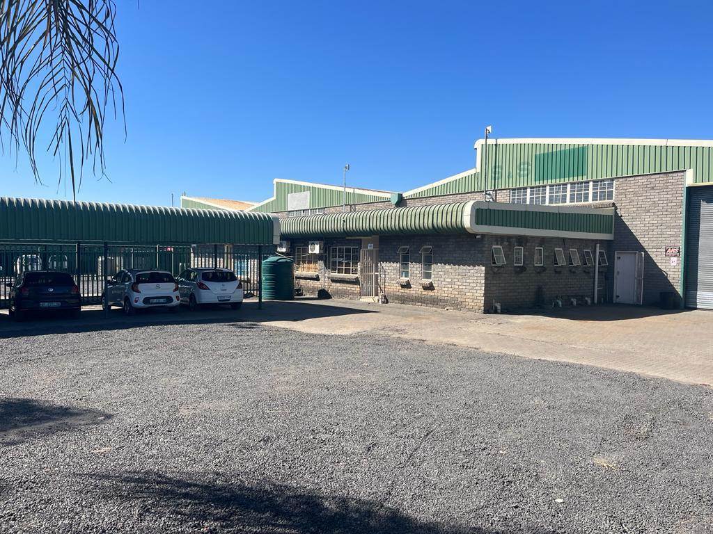 6435  m² Industrial space in Rustenburg Central photo number 4