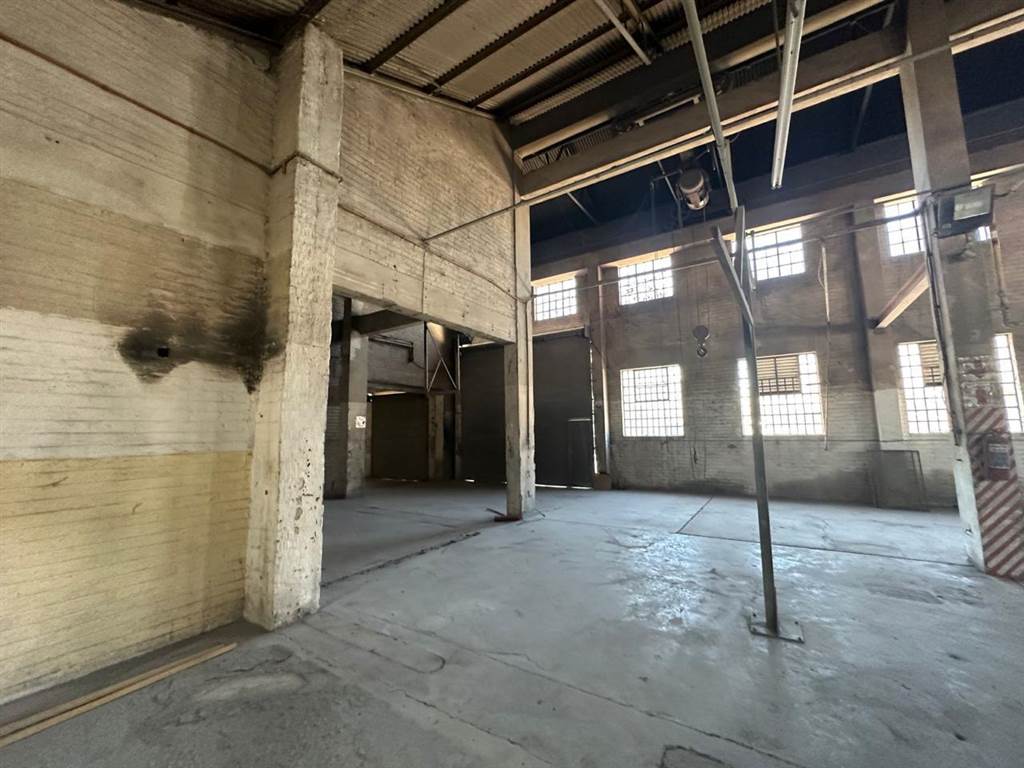 1850  m² Industrial space in Booysens Reserve photo number 16