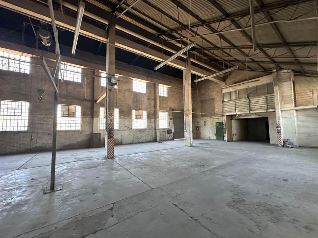 1850  m² Industrial space in Booysens Reserve photo number 5