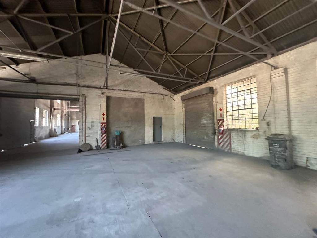 1850  m² Industrial space in Booysens Reserve photo number 9
