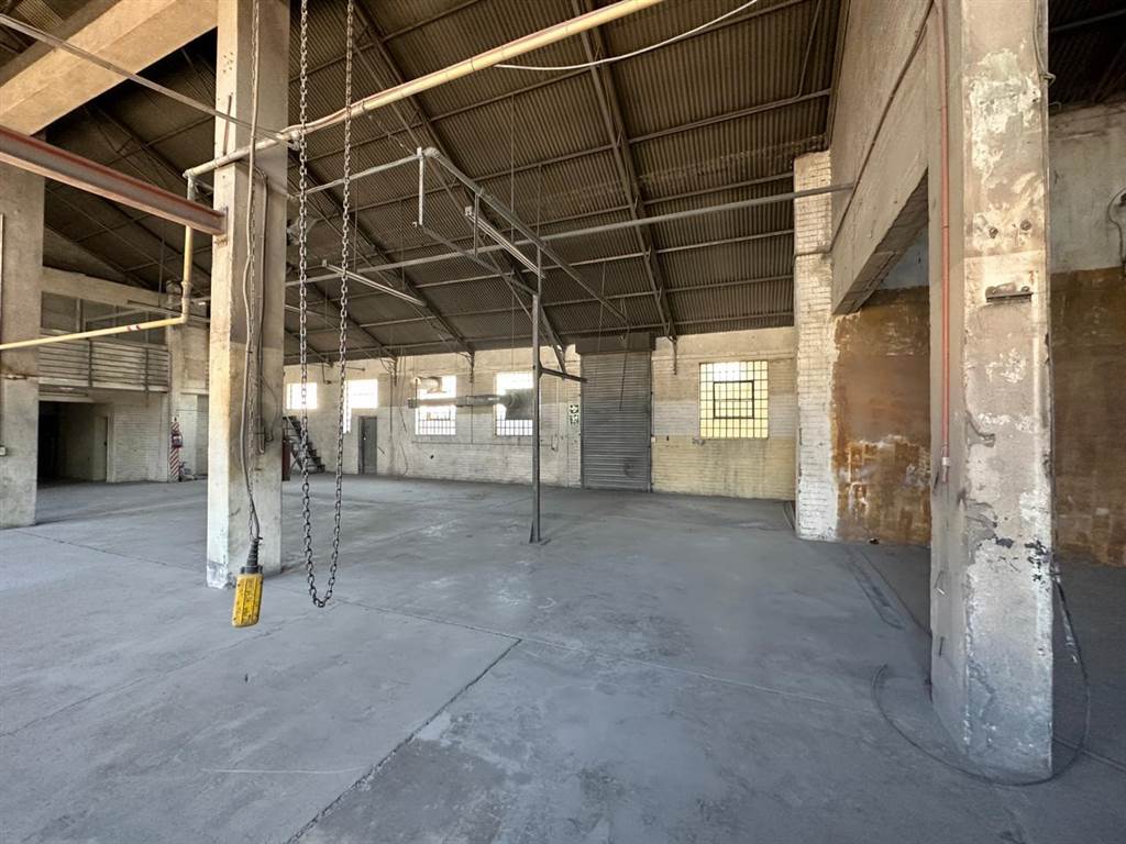 1850  m² Industrial space in Booysens Reserve photo number 8